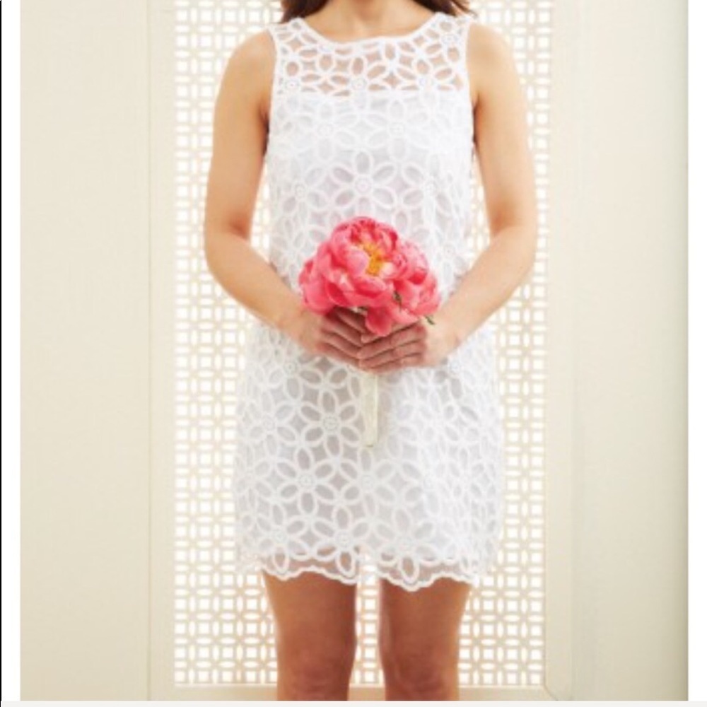 NWT Mudpie White Petals Shift Dress